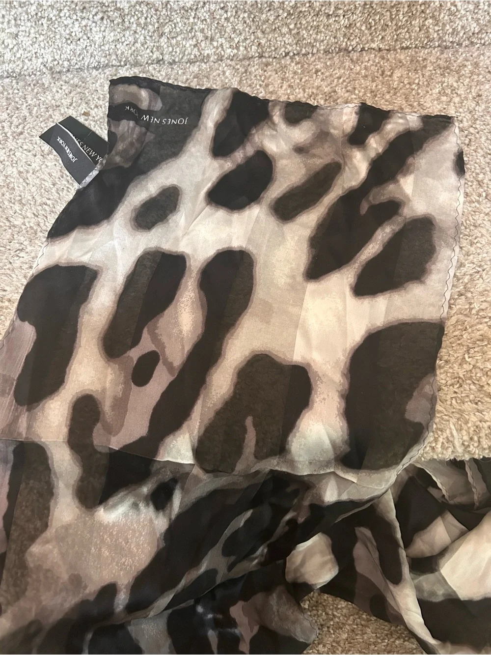 Jones New York nwt silk